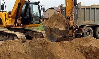 Выкопать яму экскаватором в Переславле-Залесском от 926 руб. - 2Землекопа-Прс